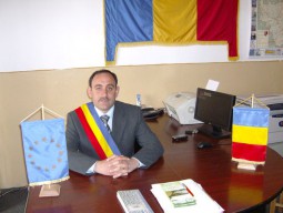 Primarul Ionel Turcan