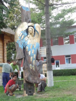 tabara sculptura-pictura_690_360x480