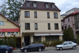 Vila Royal Bacau - Copy
