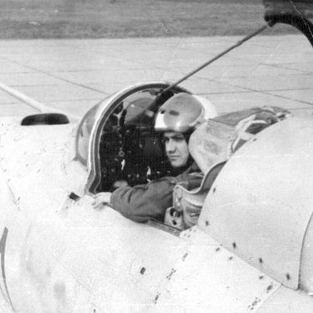 Valentin Vasilescu, pilot MIG 21 Bacau